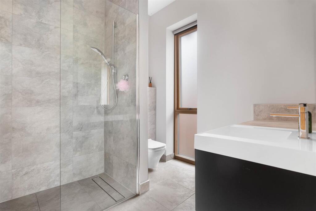 Additional image 10 of Haye Lane, Mappleborough Green