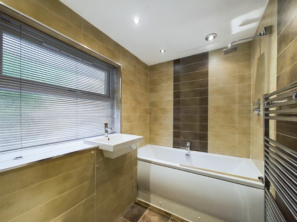 Additional image 4 of 20 Charterhouse Drive Solihull B91 3FH