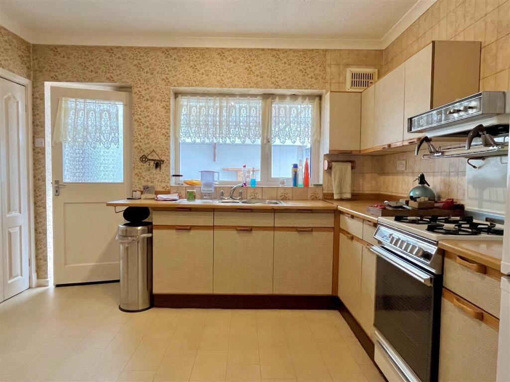 Additional image 5 of Rosslyn Road, Walmley, Sutton Coldfield