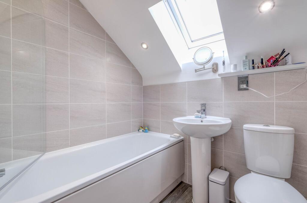 Additional image 12 of Harwood Close, Studley, B80