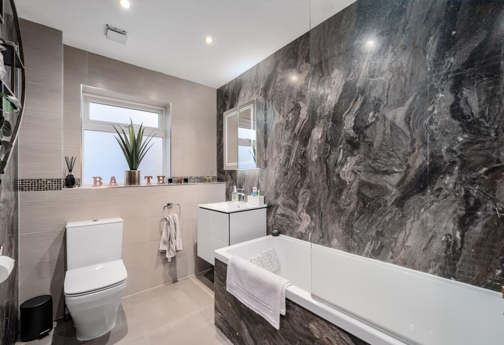 Additional image 11 of High Trees Road, Knowle, B93