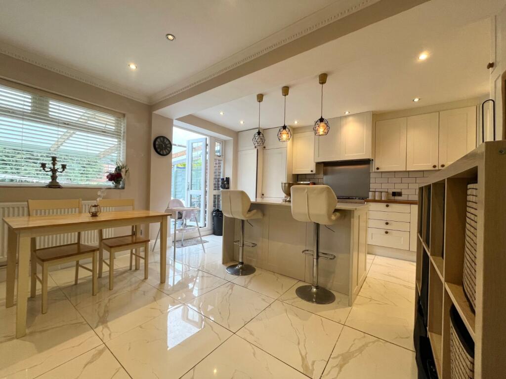 Additional image 4 of Rowlands Crescent, Solihull, West Midlands, B91