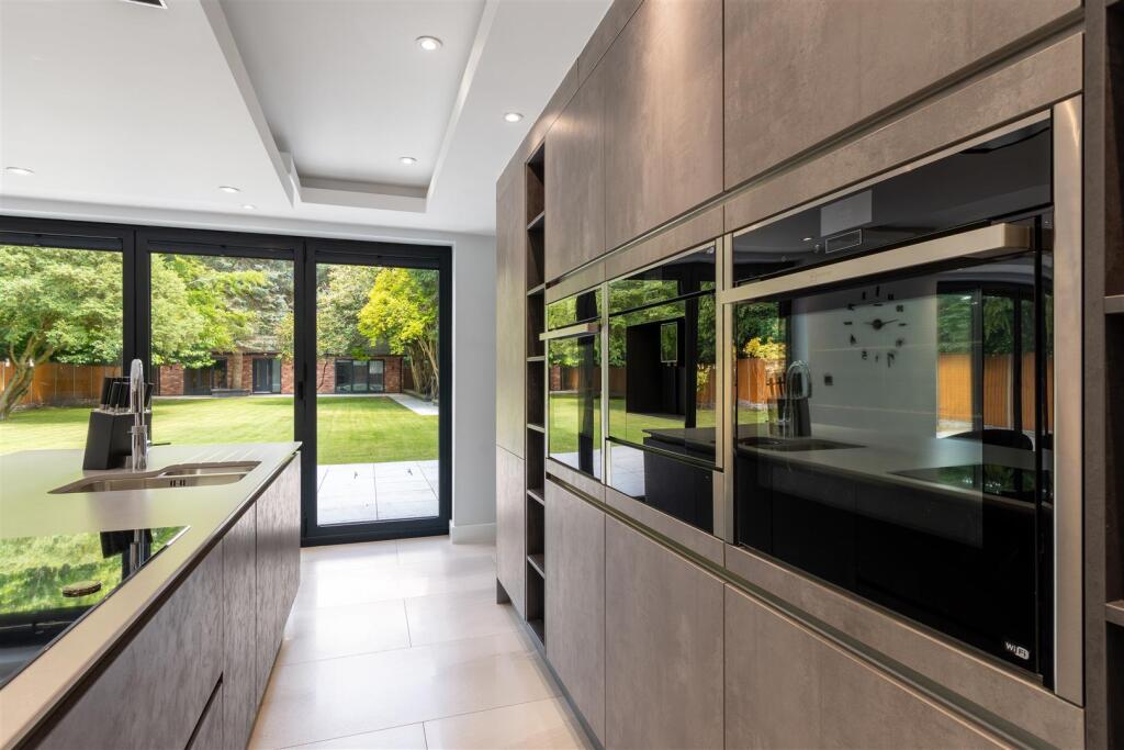 Additional image 8 of Featherston Road, Streetly, Sutton Coldfield