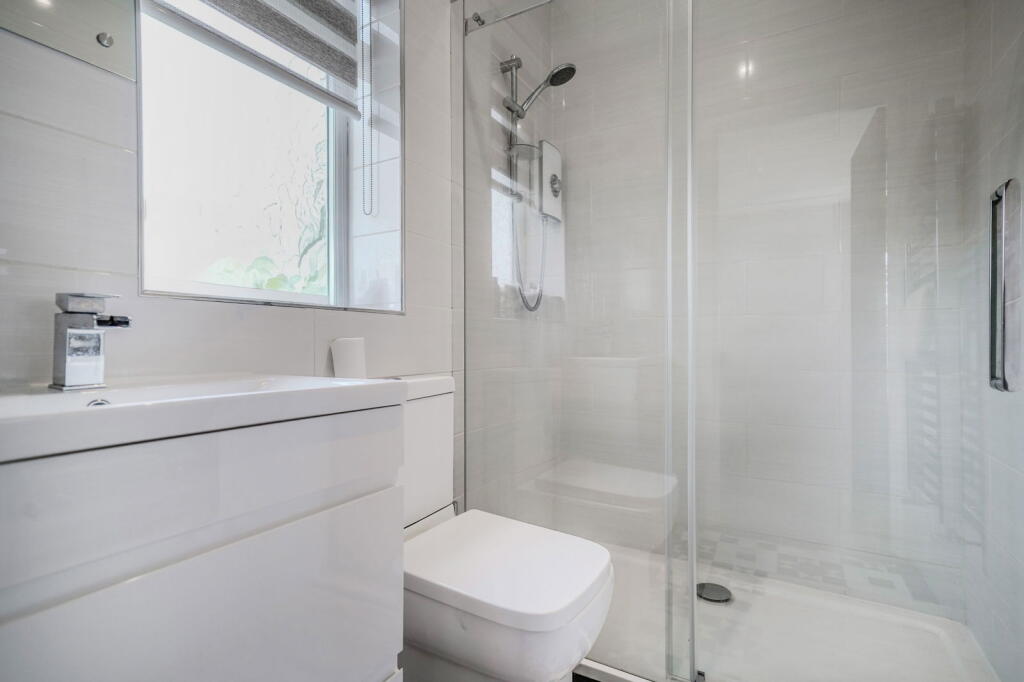 Additional image 16 of Portia Avenue, Shirley