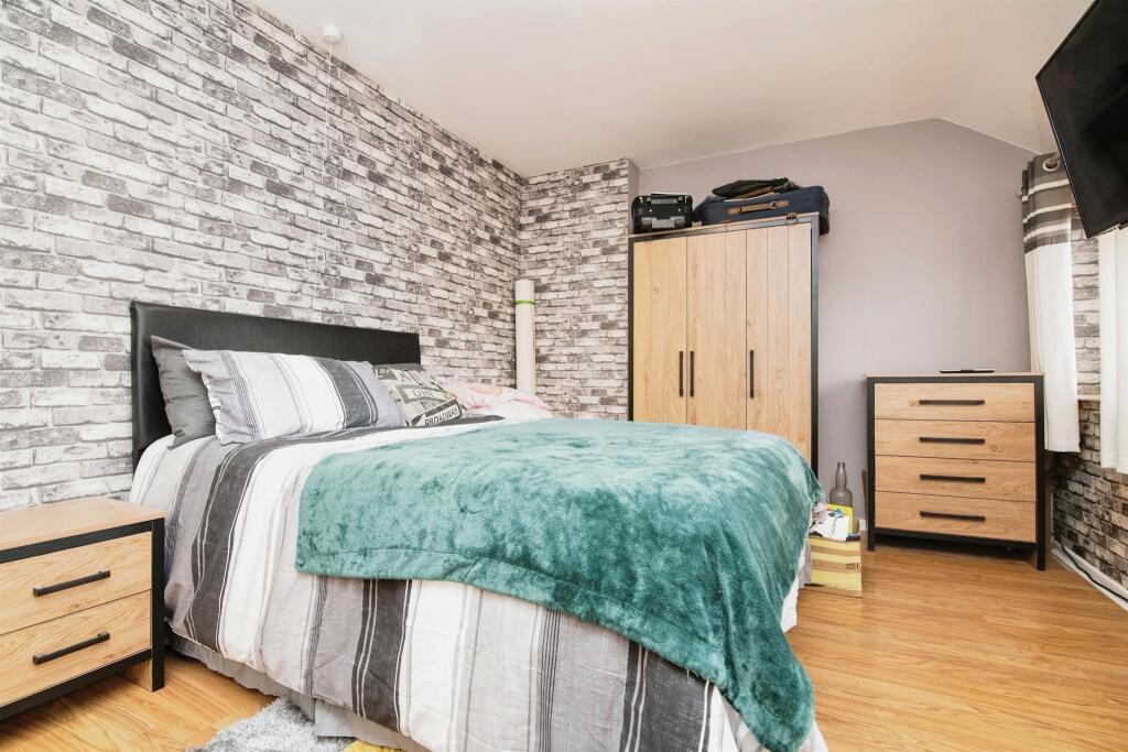 Additional image 8 of Selkirk Close, West Bromwich