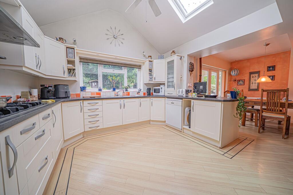 Additional image 4 of The Crescent, Hampton-In-Arden, B92