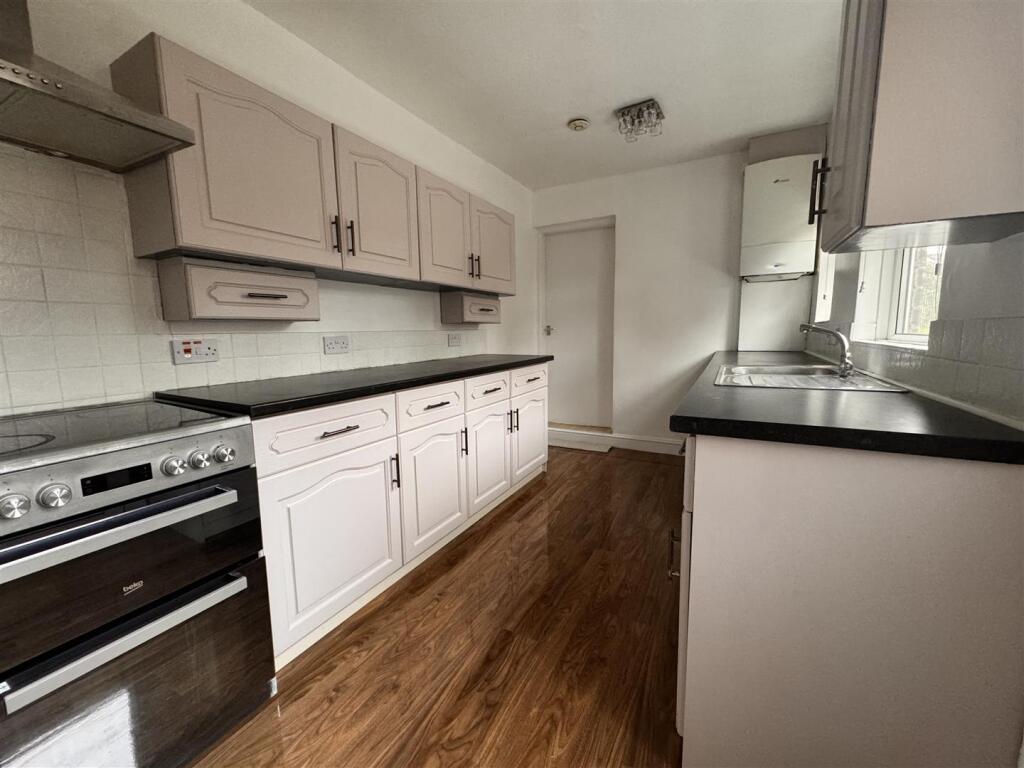 Additional image 4 of Shuttington