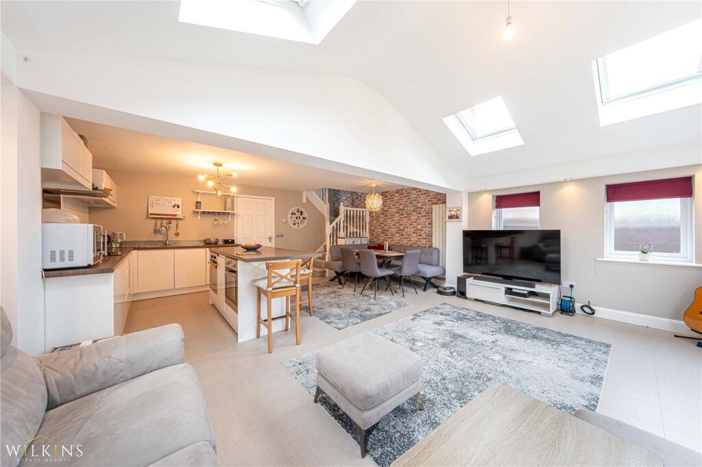 Additional image 3 of Ascot Drive, Dosthill, Tamworth, Staffordshire, B77