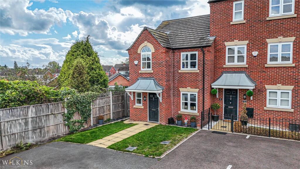 Croft Close, Two Gates, Tamworth, Staffordshire, B77