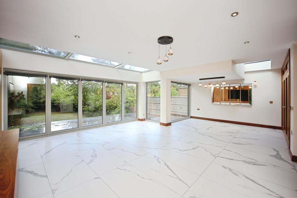 Additional image 17 of Kineton Green Road, Solihull, B92