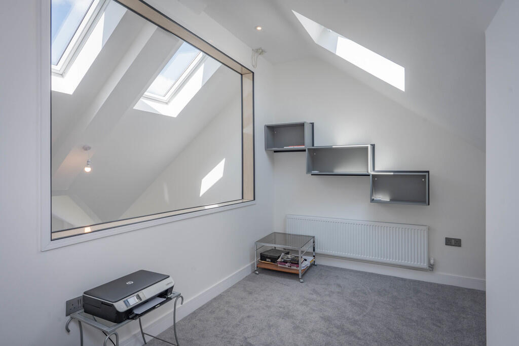 Additional image 20 of Hill Lane, Bassetts Pole