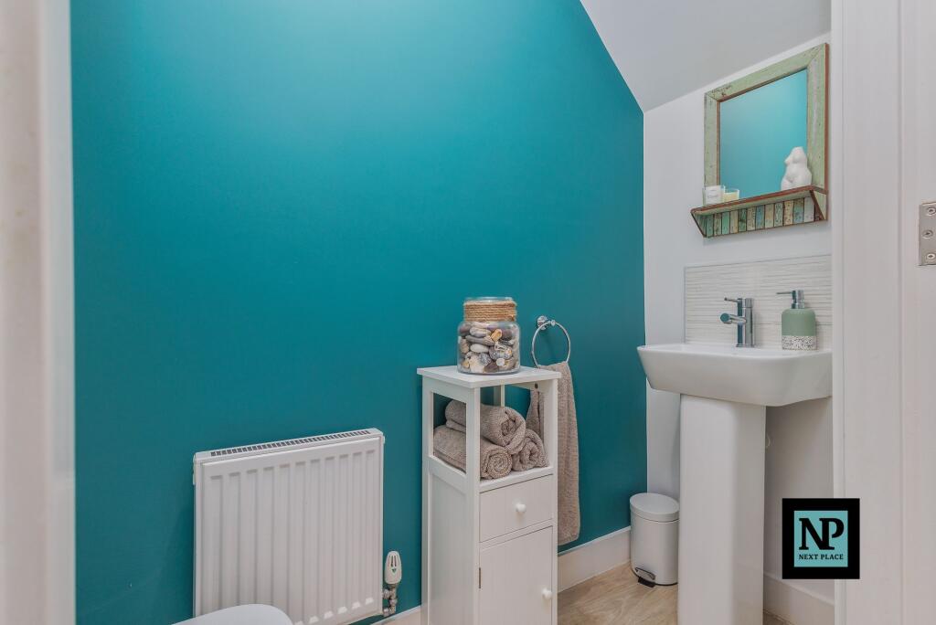 Additional image 10 of Swallowhurst, Hockley, B77