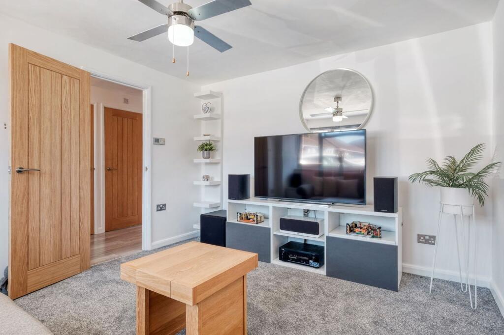 Additional image 7 of Bronte Close, Shirley, B90