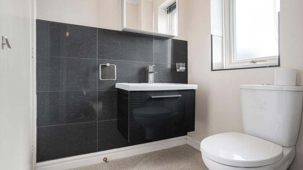 Additional image 13 of Woodston Grove, Solihull, B91 3XH