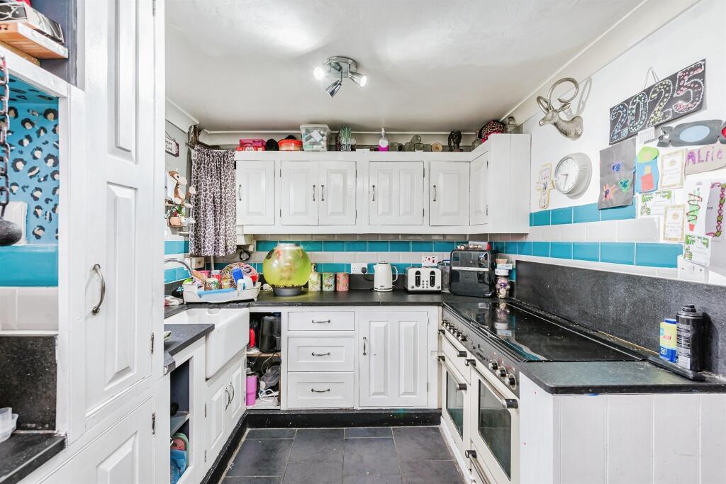 Additional image 5 of Trefoil, Tamworth