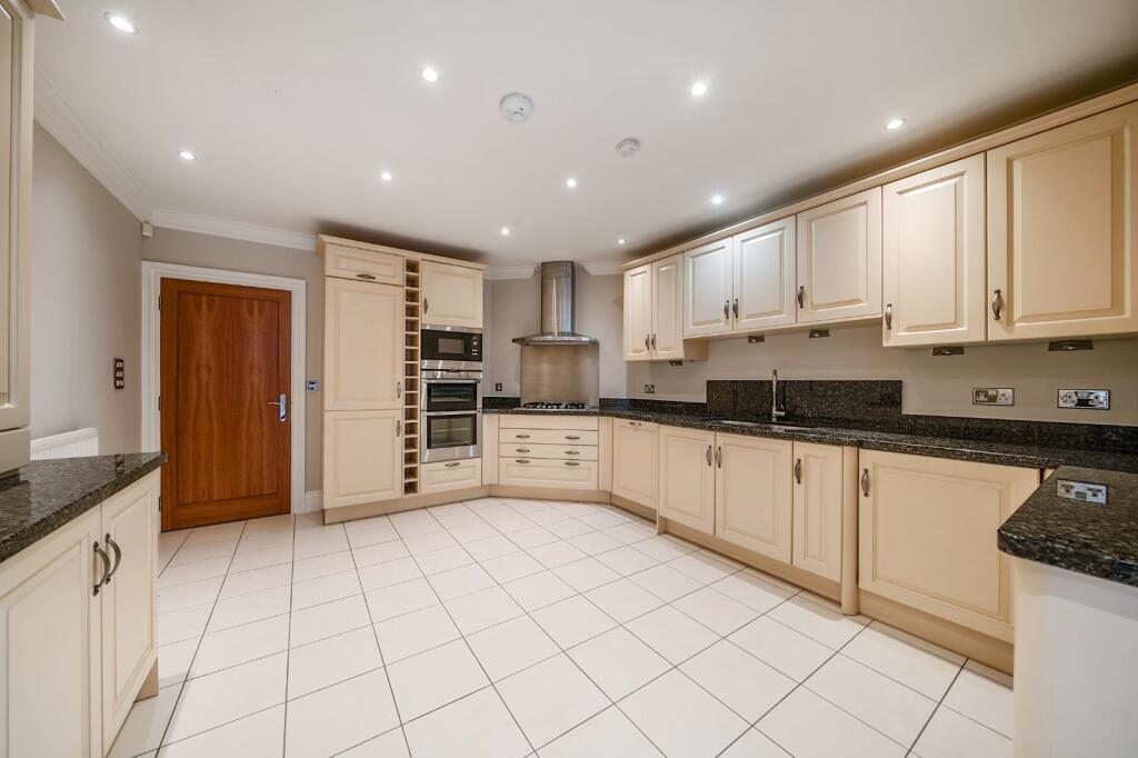 Additional image 3 of Warwick Road, Solihull, West Midlands, B91