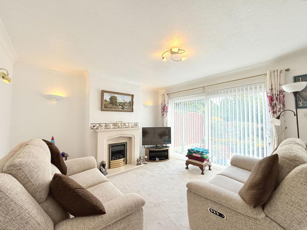 Additional image 20 of Haslucks Green Road, Shirley