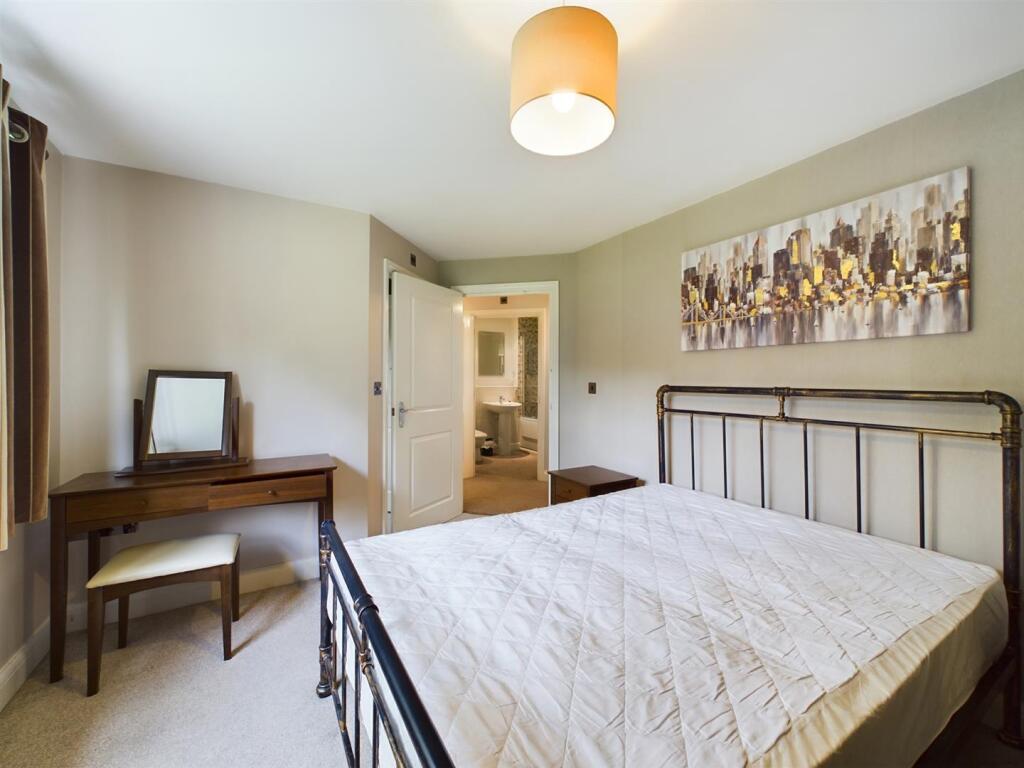 Additional image 13 of 53 Middlewood Close Solihull B91 2TZ