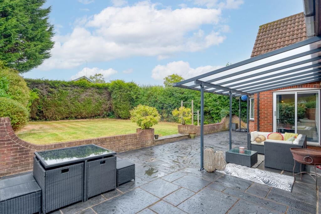 Additional image 28 of Dickens Heath Road, Shirley, B90