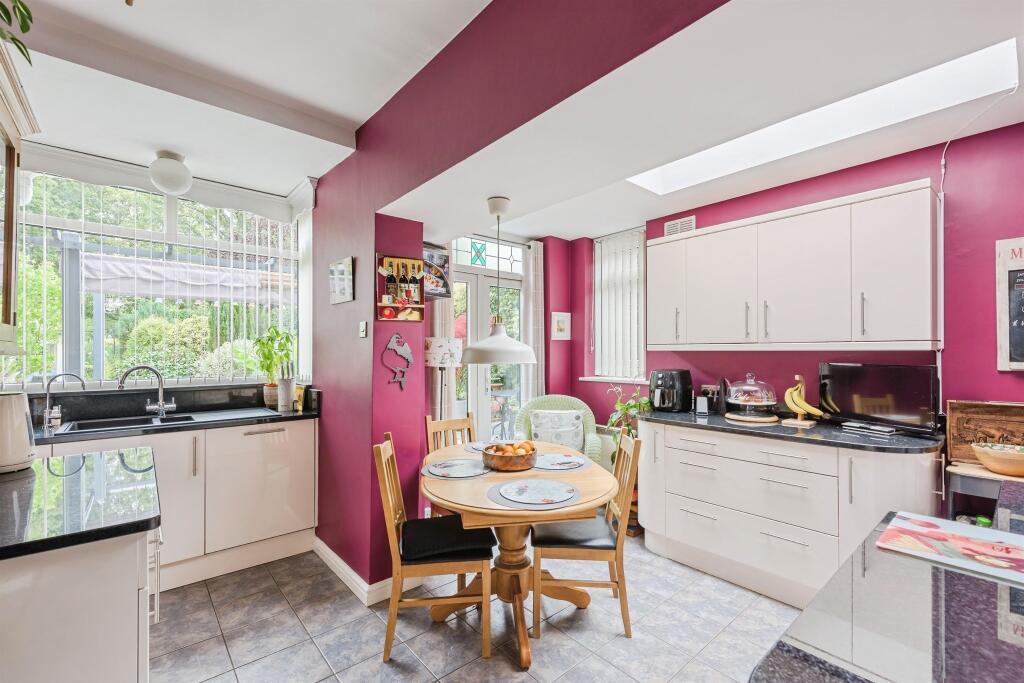 Additional image 2 of Park Lane, Bonehill, Tamworth