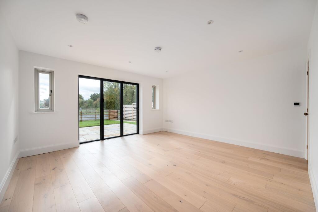 Additional image 4 of Warwick Road, Knowle, B93