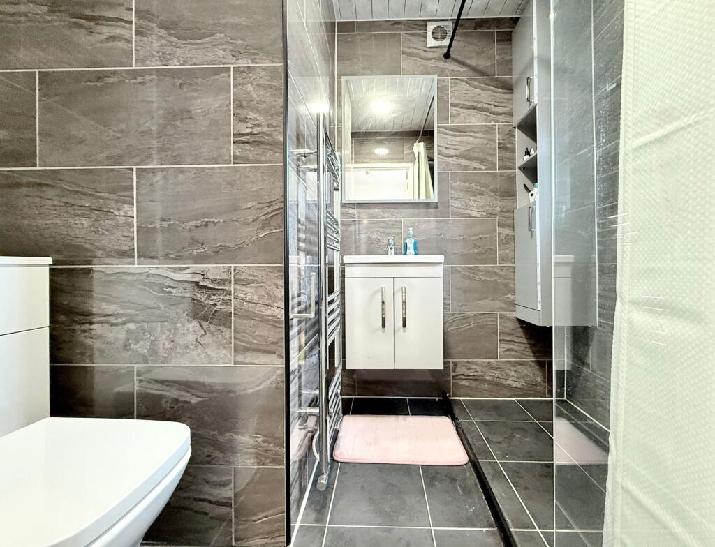 Additional image 10 of Sutherland Avenue, Shirley