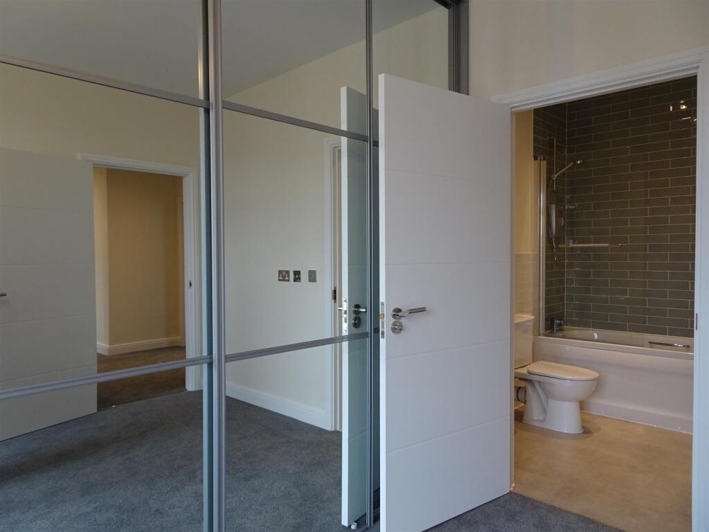 Additional image 8 of 10 Abbotsbury Court Rumbush Lane Dickens Heath B90 1GD