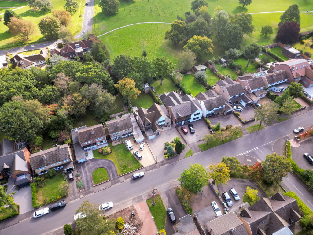 Additional image 5 of **CHAIN FREE** Woodlea Drive, Solihull