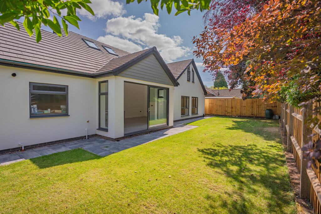 Additional image 28 of Hill Lane, Bassetts Pole