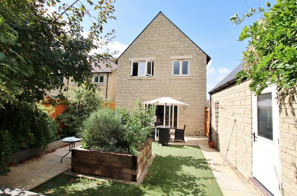 Additional image 21 of Great Dunns Close, Beckington, Frome