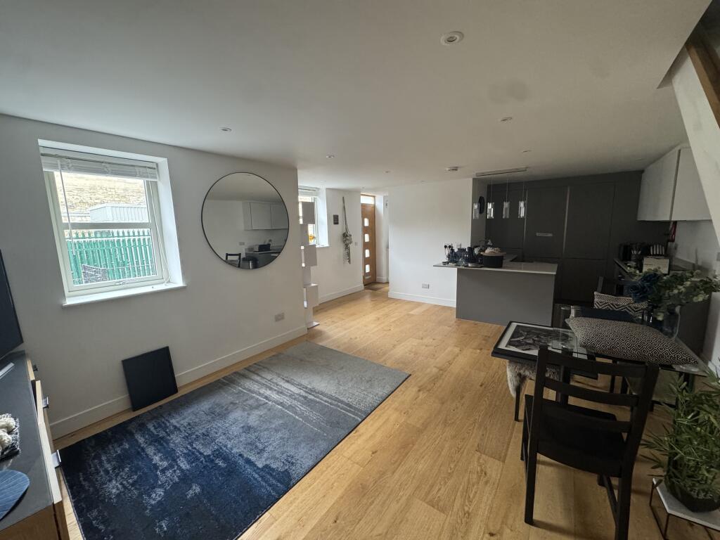 Additional image 4 of 4 York Mews, London Road, Bath, Somerset, BA1