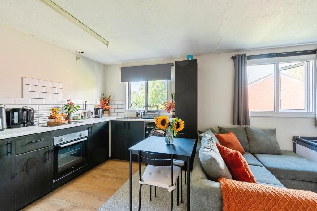 Additional image 14 of Henderson Close, TROWBRIDGE