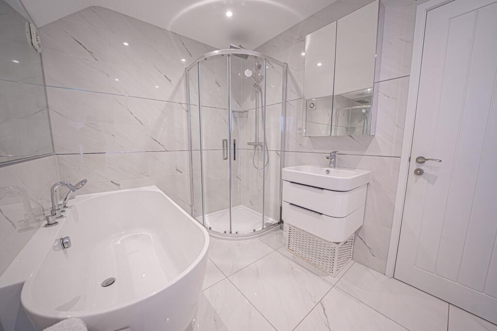 Additional image 18 of Warwick Road, Knowle, B93