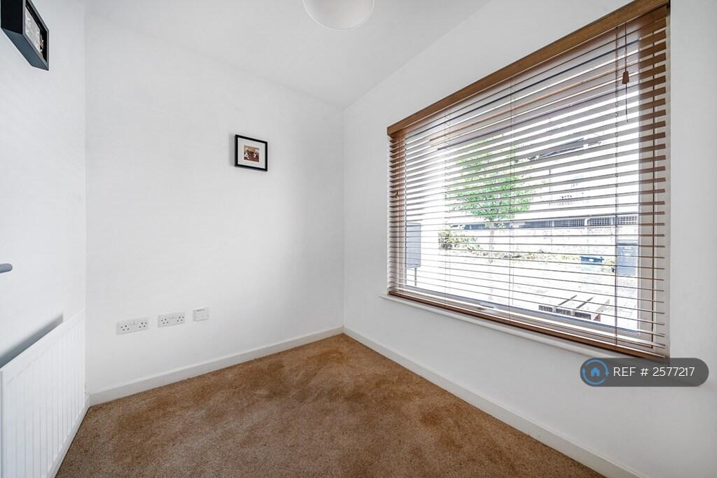 Additional image 15 of Elgin Grove, Street, BA16