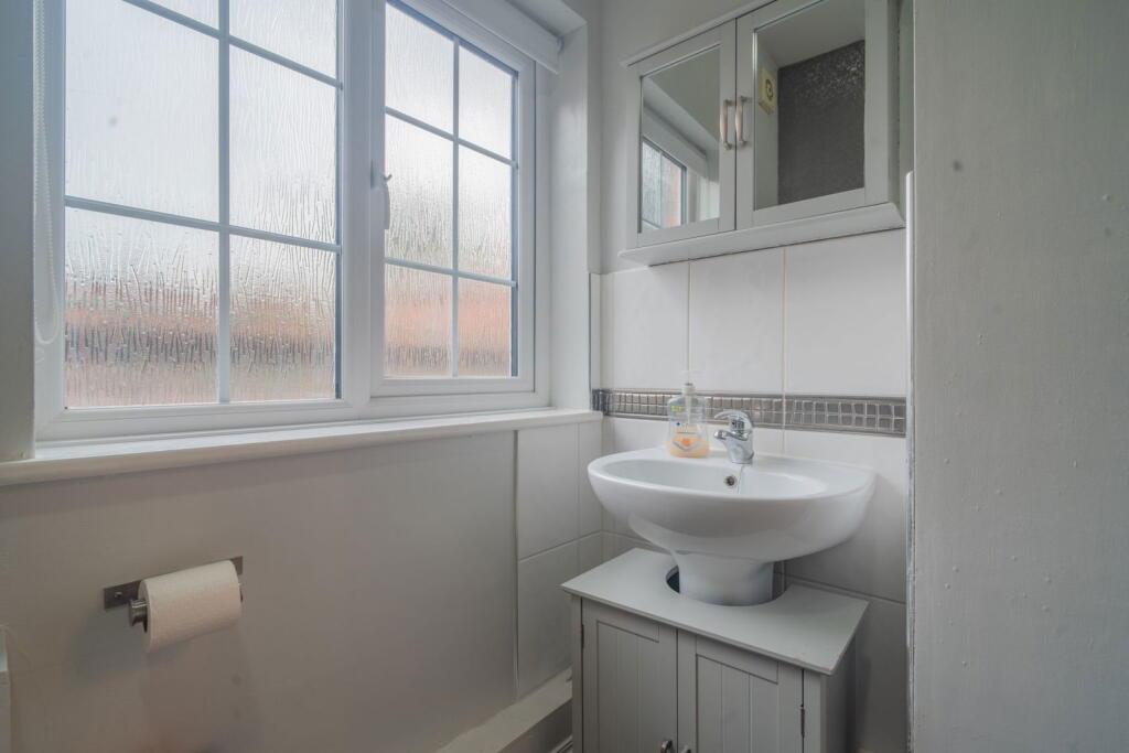 Additional image 9 of High Street, Henley-in-arden, B95 5BY