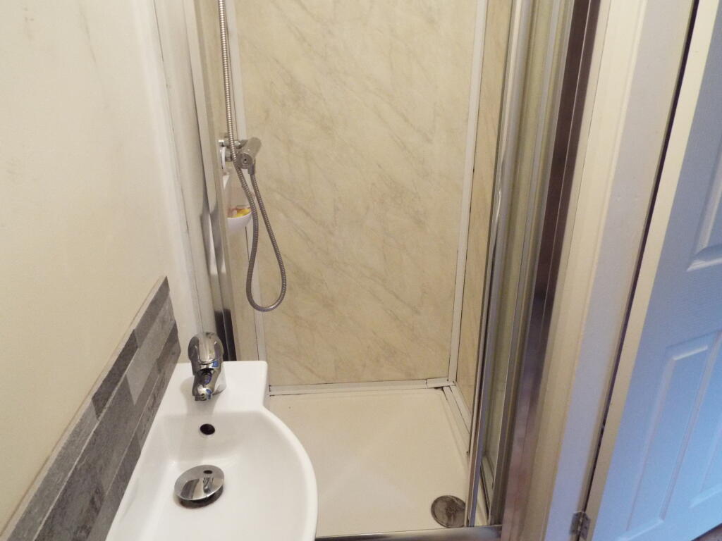 Additional image 2 of House Share, Rushock Close