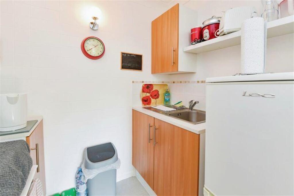 Additional image 8 of Regal Court, Warminster, BA12