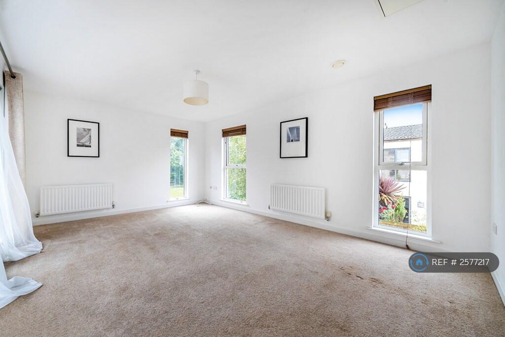 Additional image 3 of Elgin Grove, Street, BA16