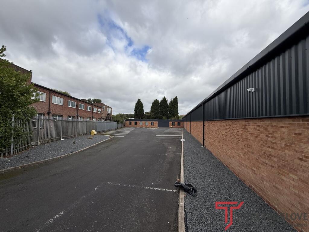 Additional image 8 of Unit 2 Enfield Industrial Estate, Hewell Road, Redditch, B97 6BG