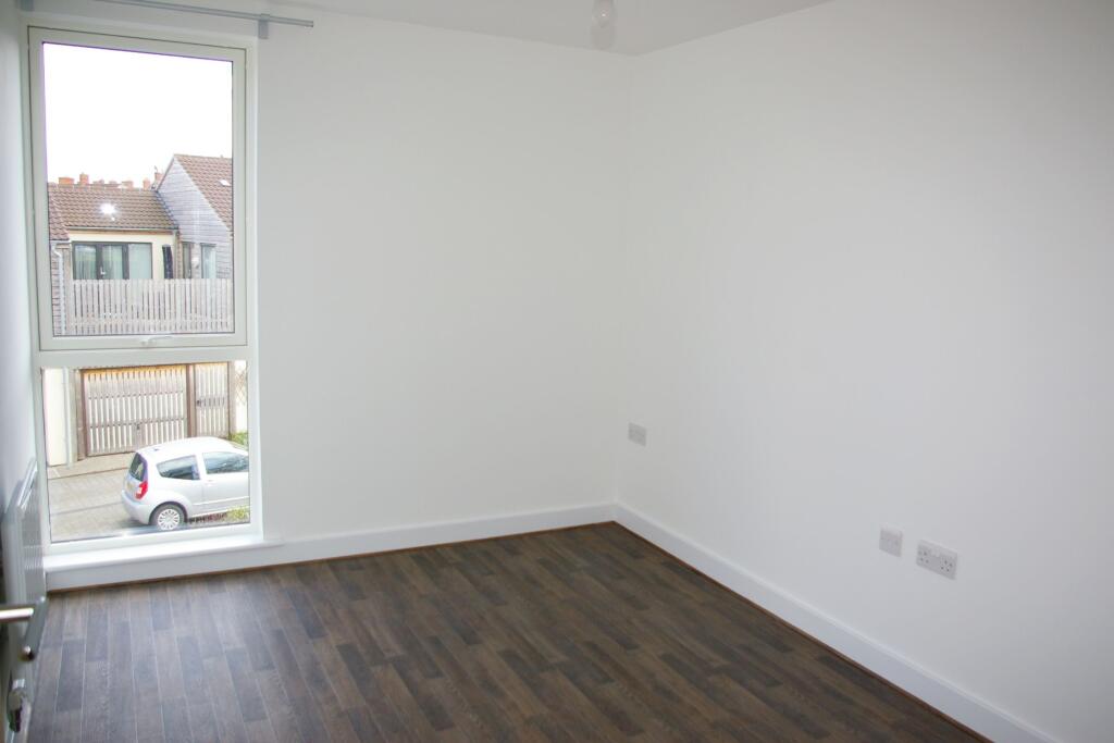 Additional image 8 of Lime Tree Square, Street