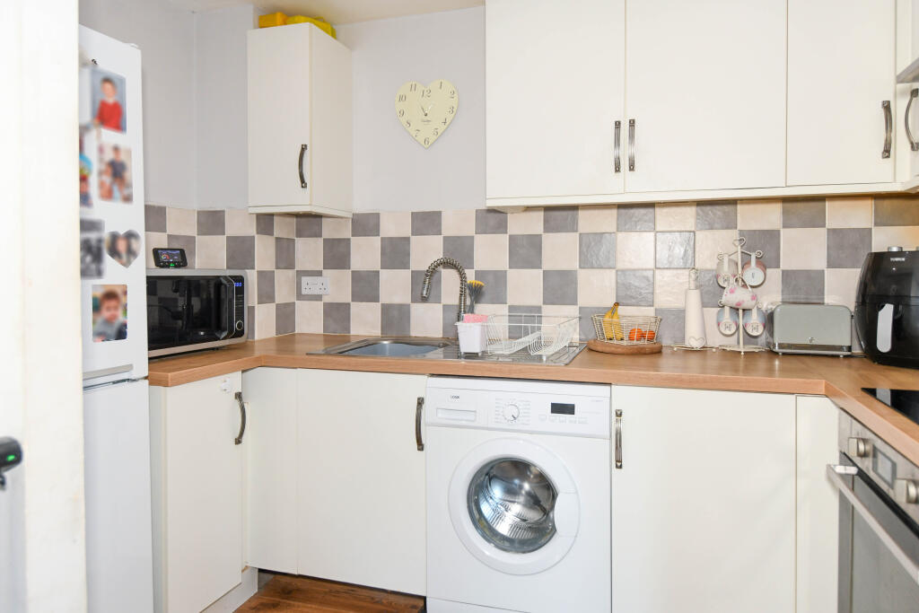Additional image 6 of Blease Close, Staverton