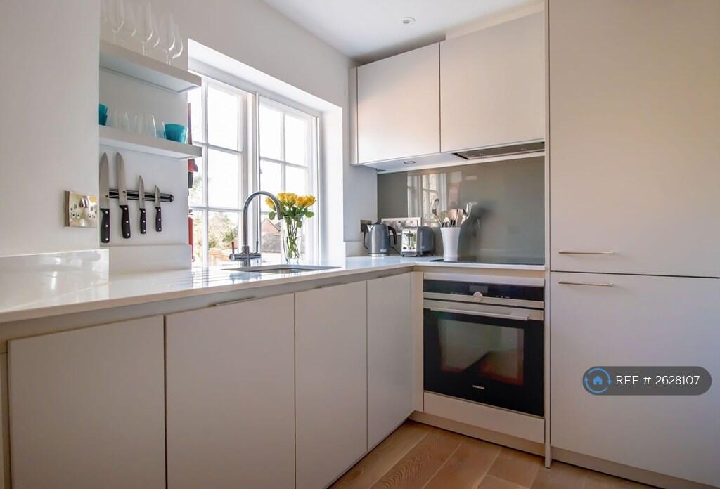 Additional image 4 of George House, Henley In Arden, B95