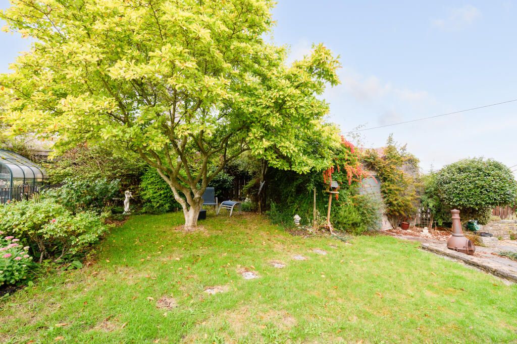 Additional image 18 of Main Street, Walton