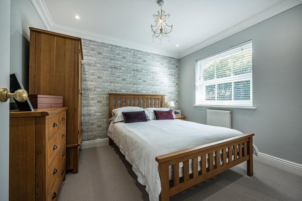 Additional image 24 of Starbold Crescent, Knowle, Solihull