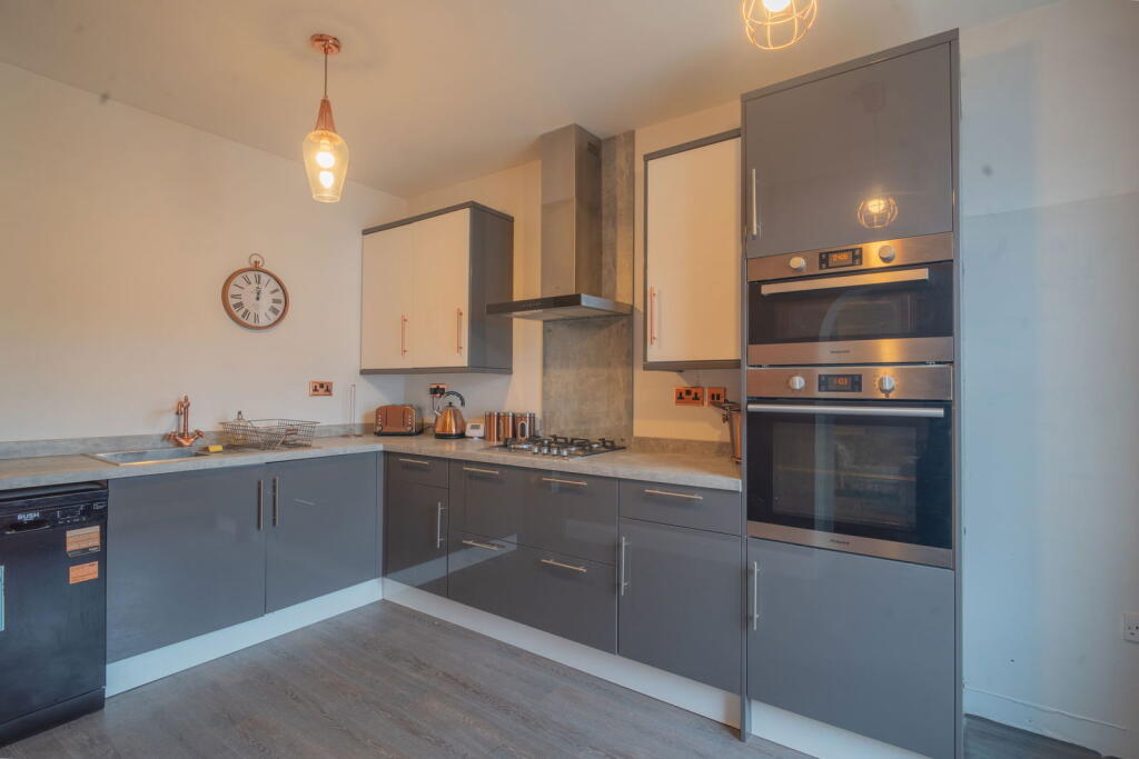 Additional image 5 of High Street, Henley-in-arden, B95 5BY