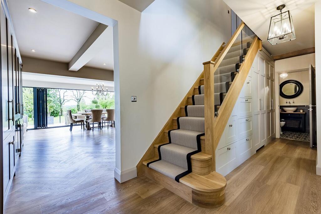 Additional image 7 of Stratford Road, Henley in Arden