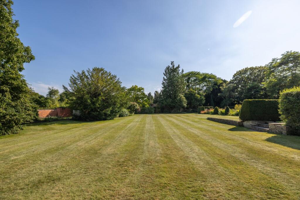 Additional image 3 of In reach of Glastonbury & Wells