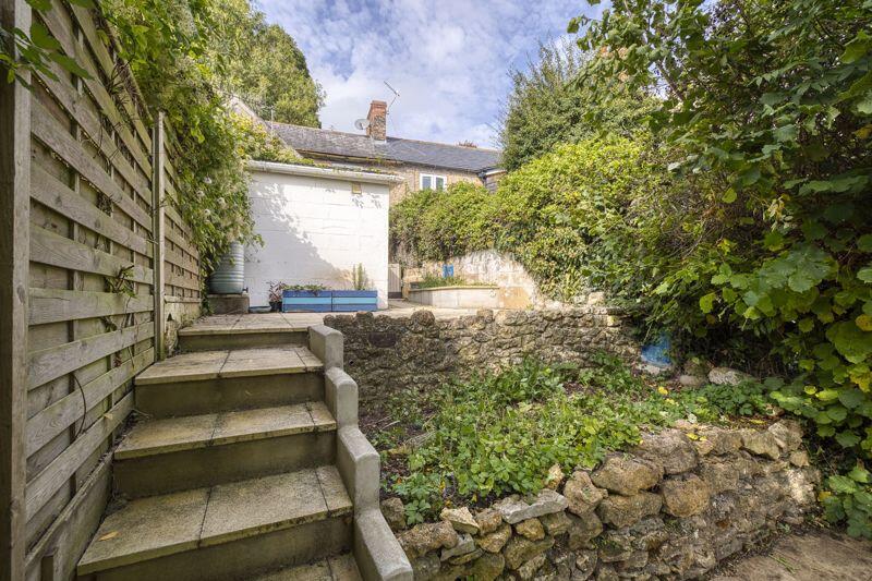 Additional image 14 of Pretty period property in Bruton