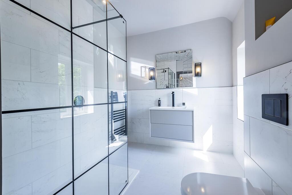 Additional image 17 of Stratford Road, Henley in Arden