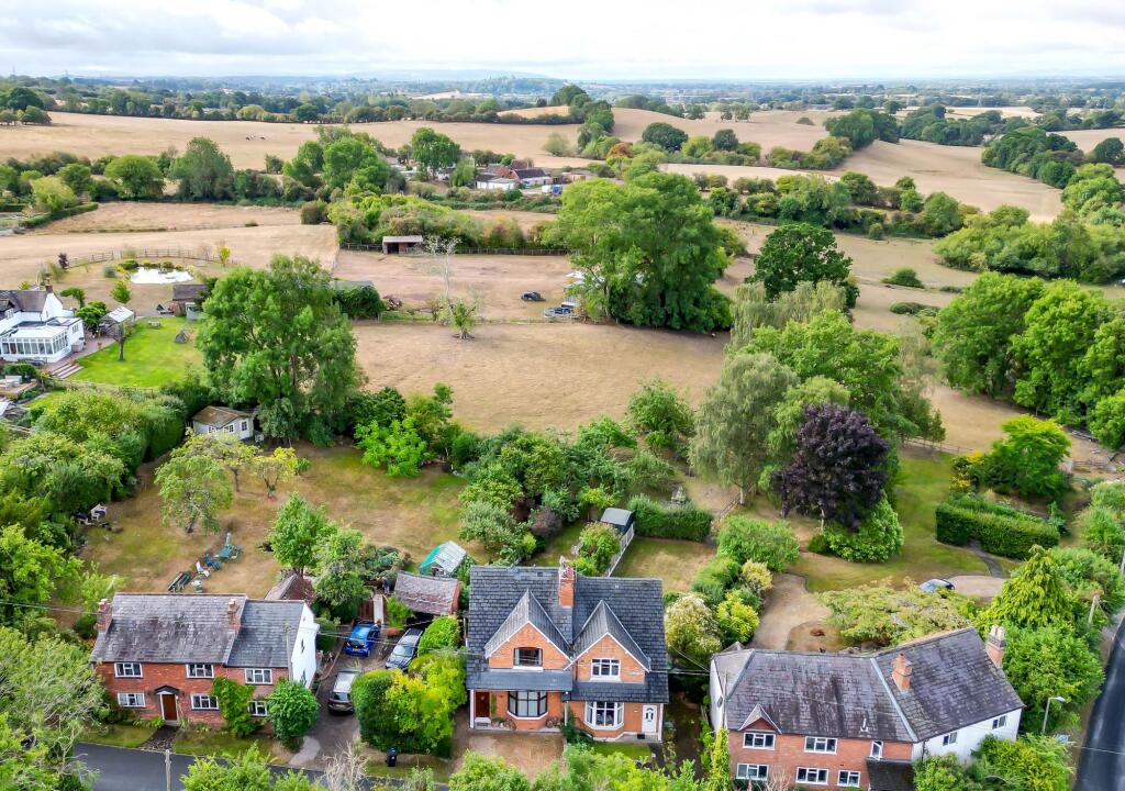 Additional image 27 of Weavers Hill, Hunt End, B97